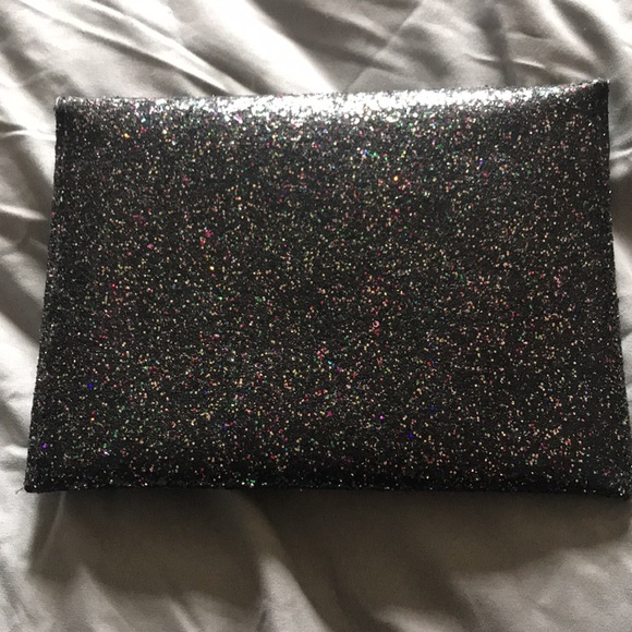 Design Lab Lord & Taylor metallic envelope clutch - Picture 2 of 4